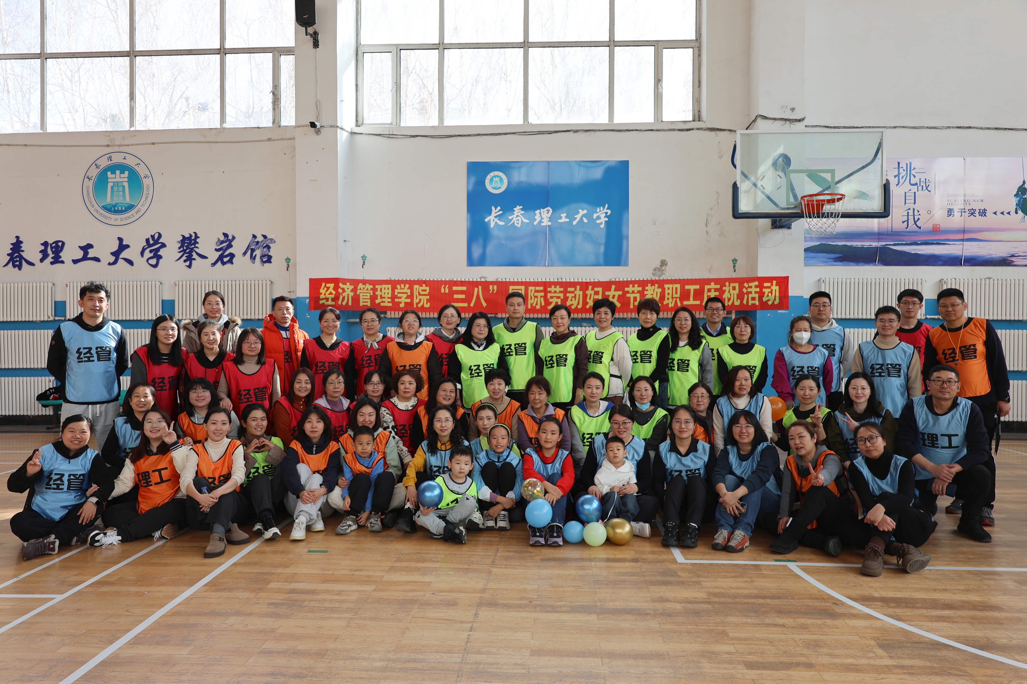 d29bae386b72761837b90a6f2d85bc9.jpg