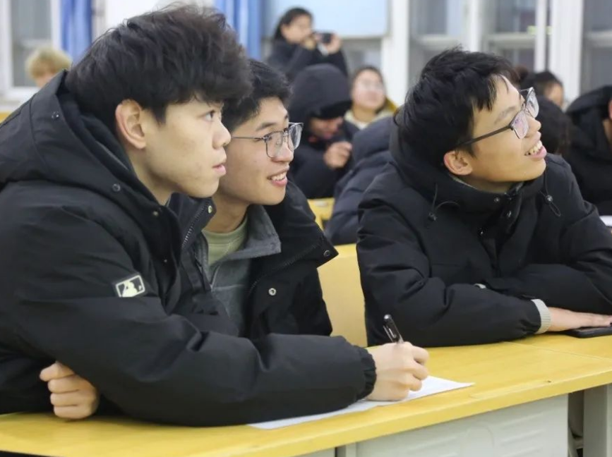 屏幕截图 2024-12-15 134449.png
