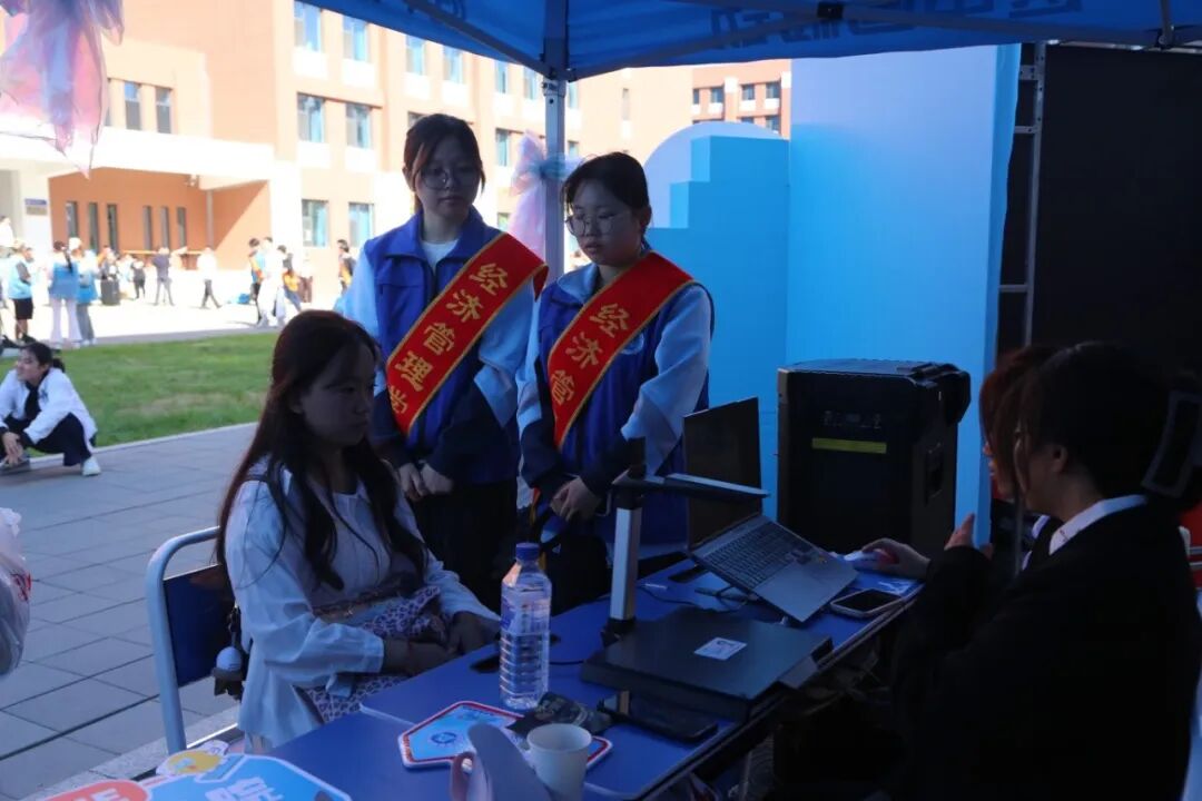 eaac65aec3f1c65fab9fd7045f54b10f.jpg
